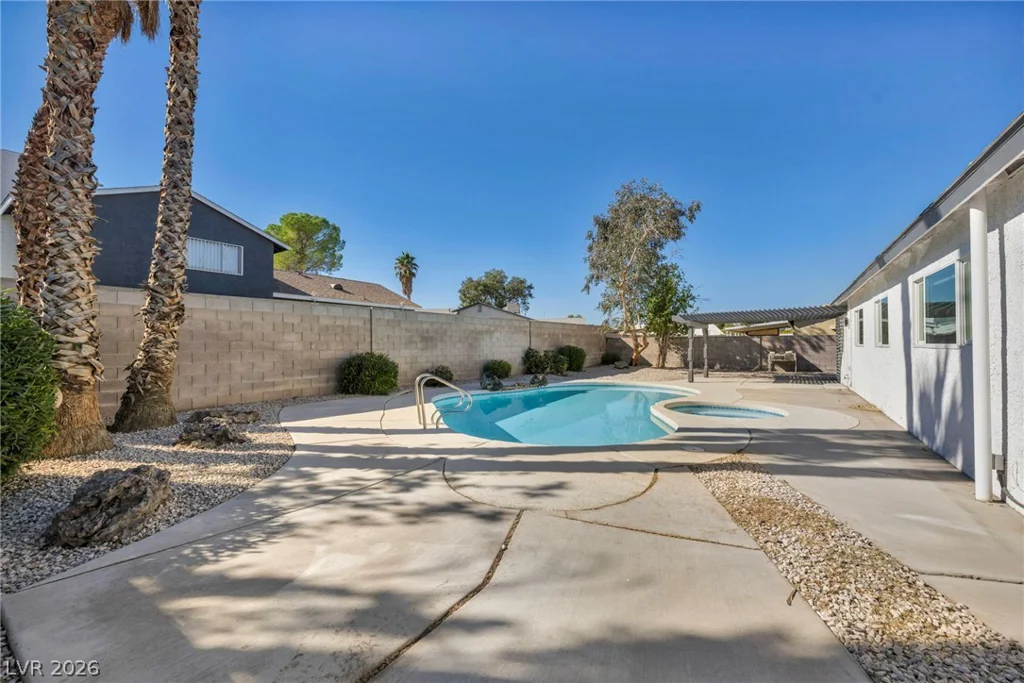 5151 Golden Spring, Las Vegas, NV 89146