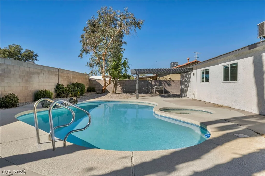 5151 Golden Spring, Las Vegas, NV 89146