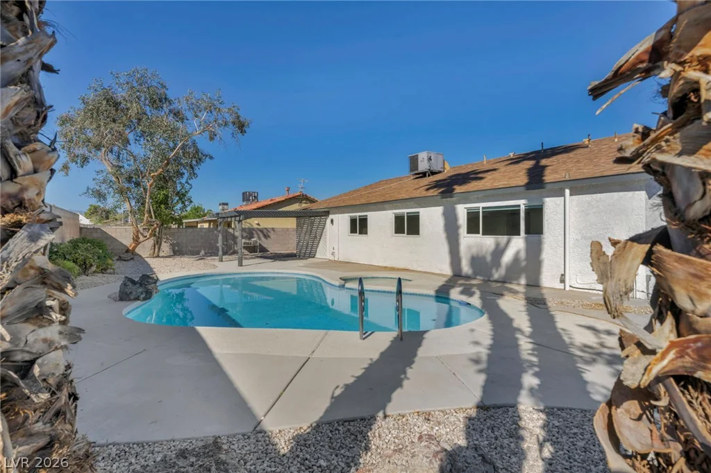 5151 Golden Spring, Las Vegas, NV 89146