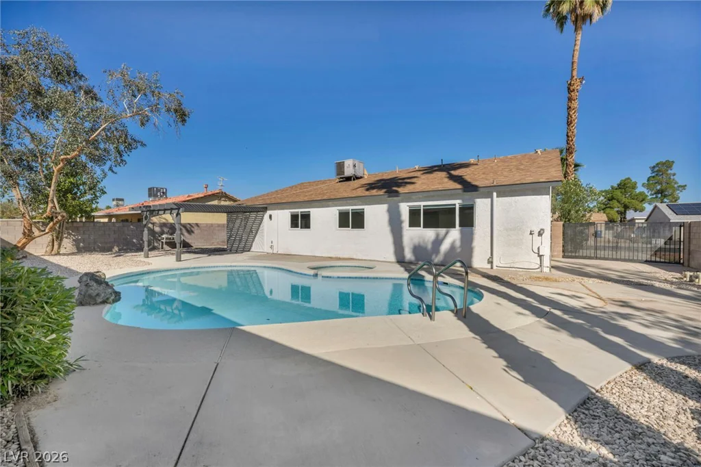 5151 Golden Spring, Las Vegas, NV 89146