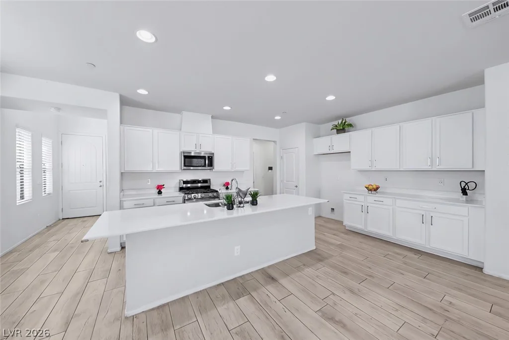 568 Our Heritage, Henderson, NV 89011