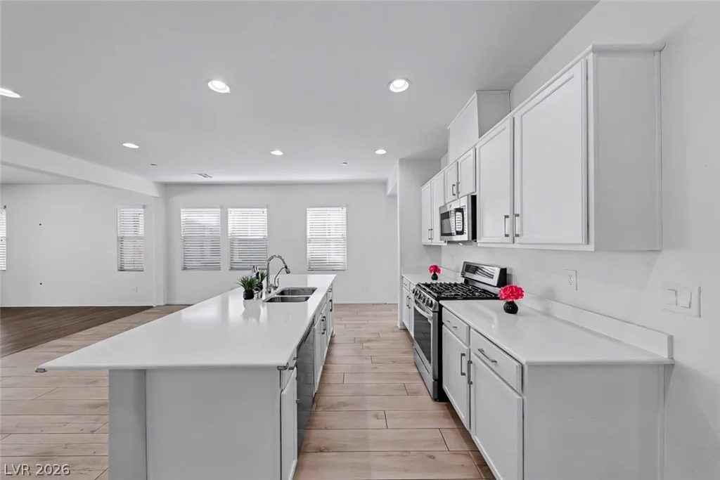 568 Our Heritage, Henderson, NV 89011