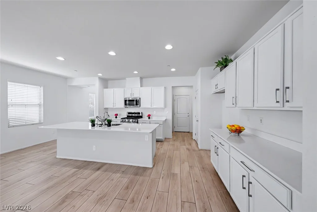 568 Our Heritage, Henderson, NV 89011