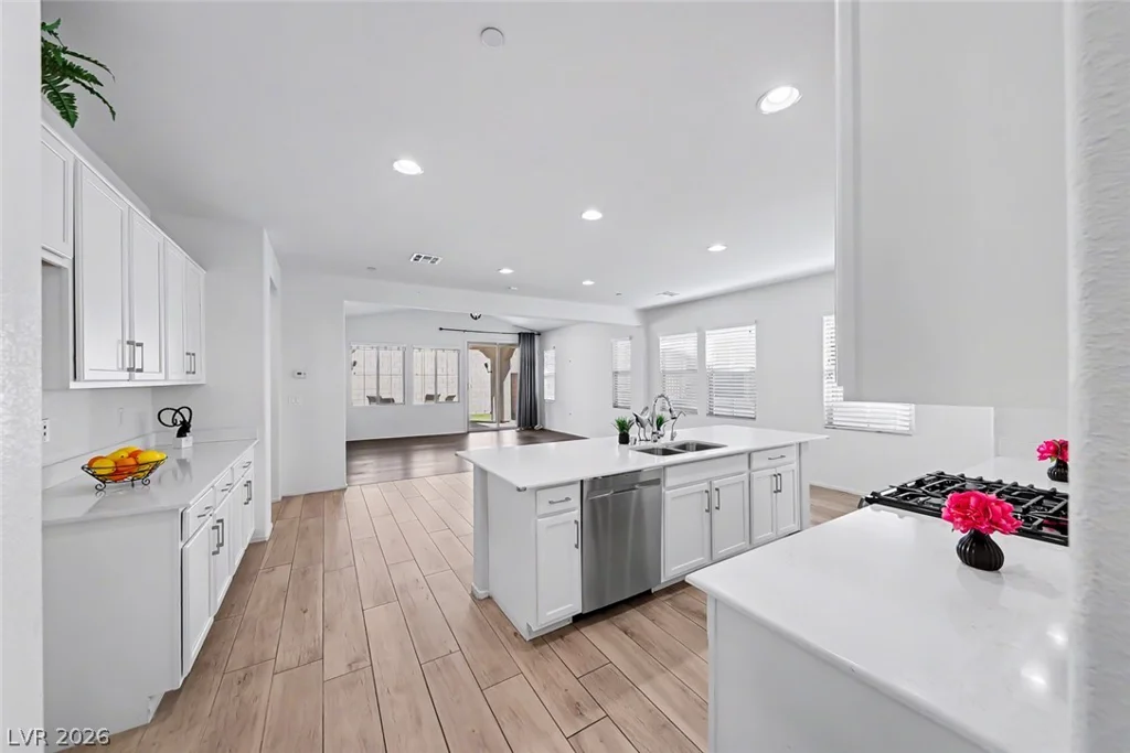 568 Our Heritage, Henderson, NV 89011