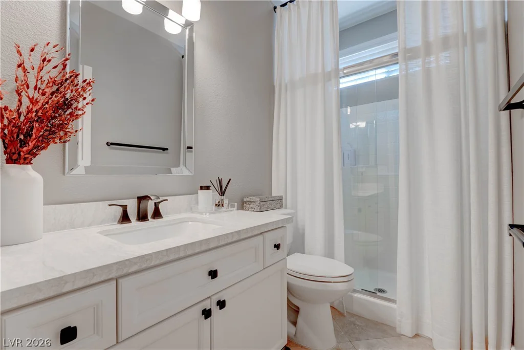 8584 Myrtle Flag, Las Vegas, NV 89178