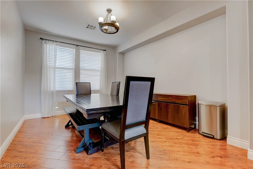 8584 Myrtle Flag, Las Vegas, NV 89178