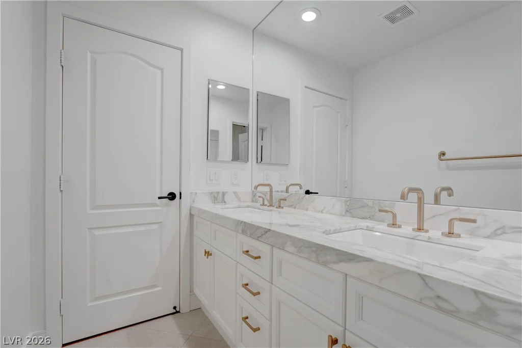 8584 Myrtle Flag, Las Vegas, NV 89178