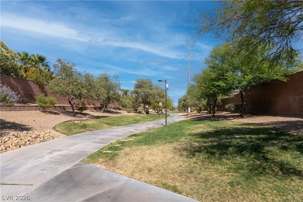 8584 Myrtle Flag, Las Vegas, NV 89178