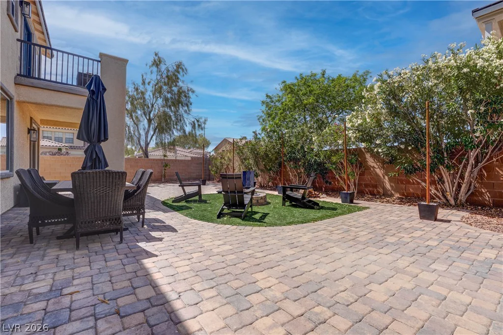 8584 Myrtle Flag, Las Vegas, NV 89178