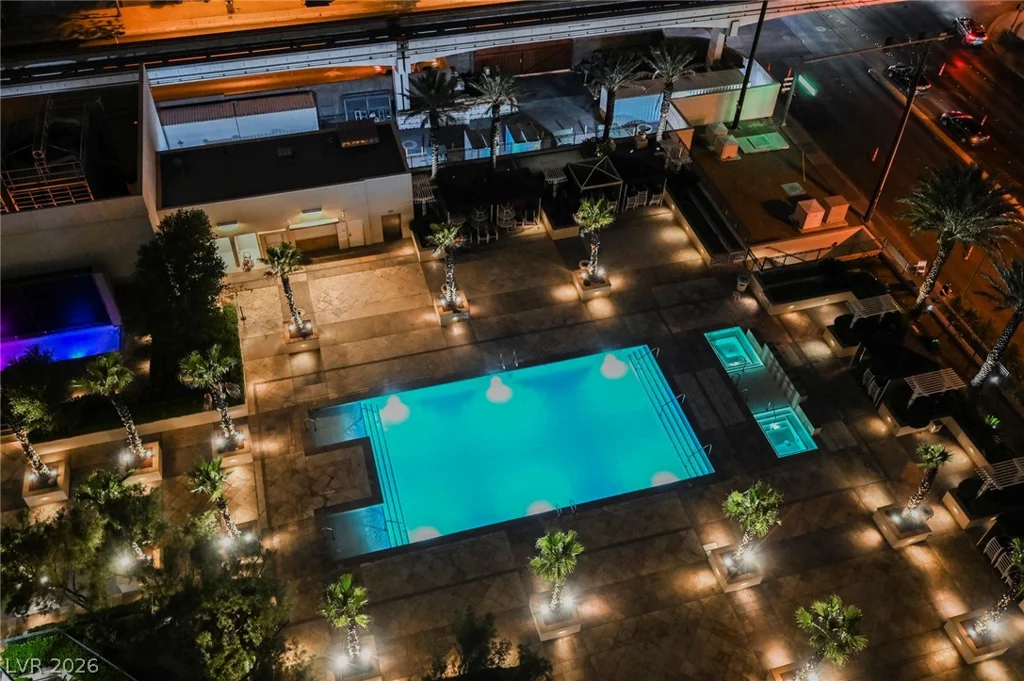 125 HARMON, Las Vegas, NV 89109