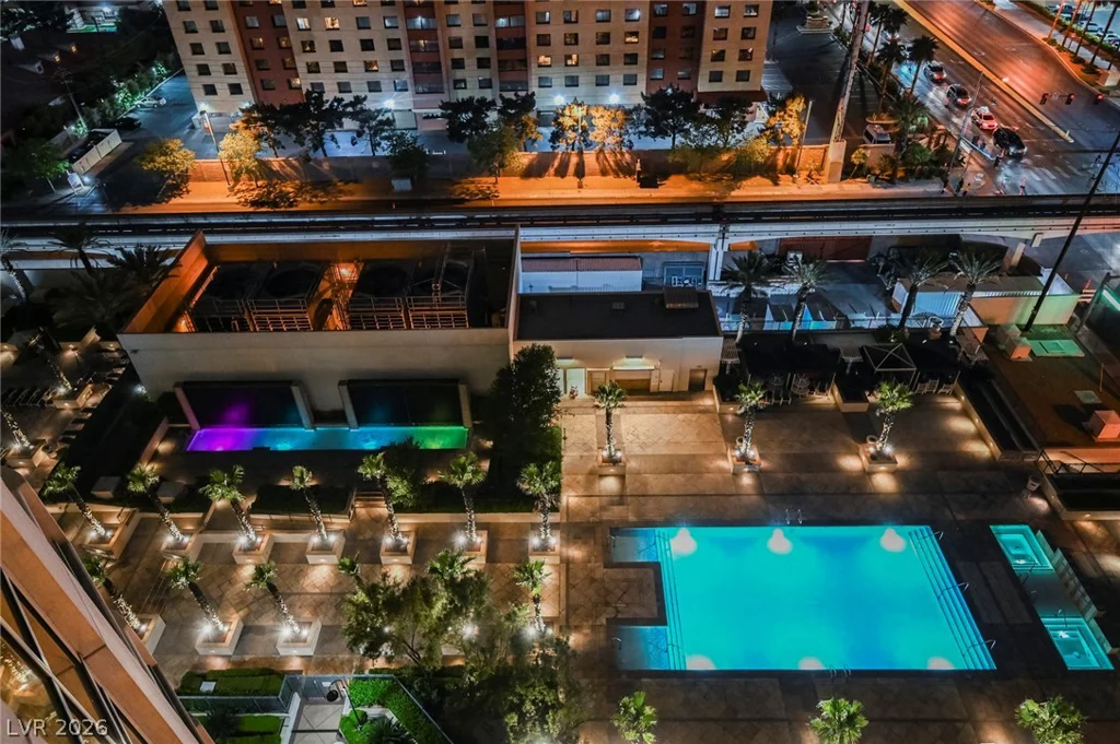 125 HARMON, Las Vegas, NV 89109