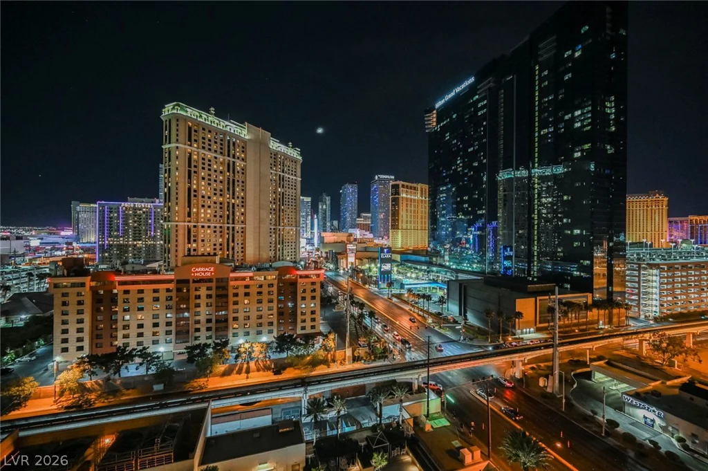125 HARMON, Las Vegas, NV 89109