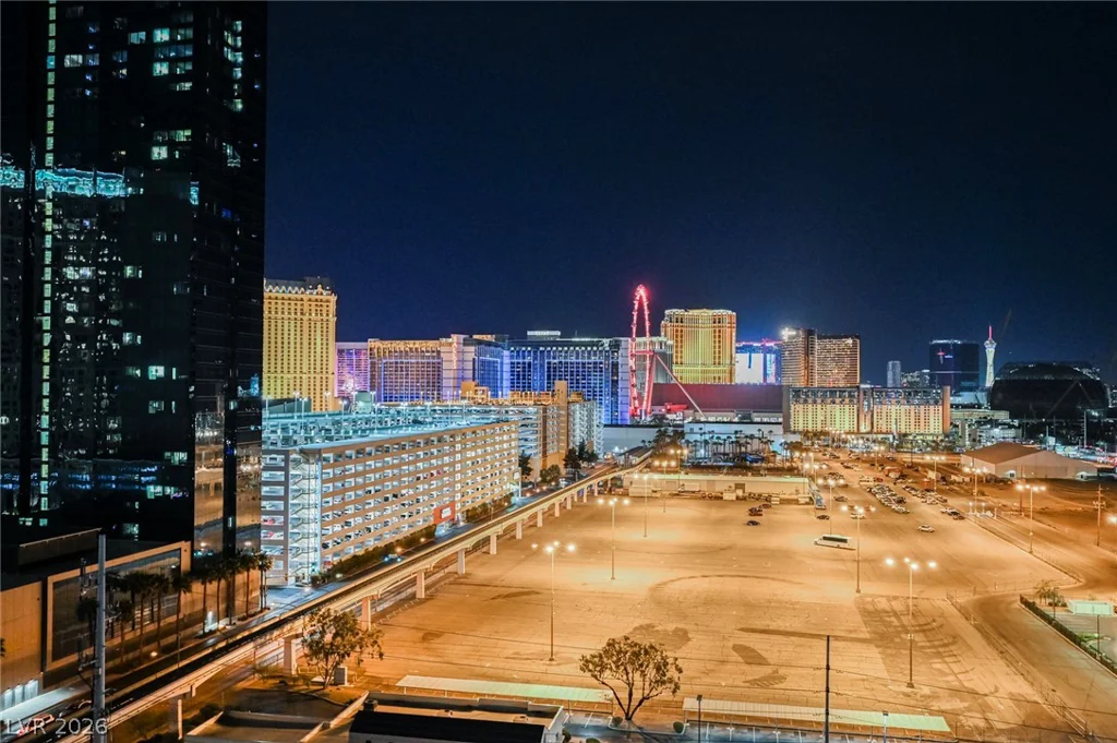125 HARMON, Las Vegas, NV 89109
