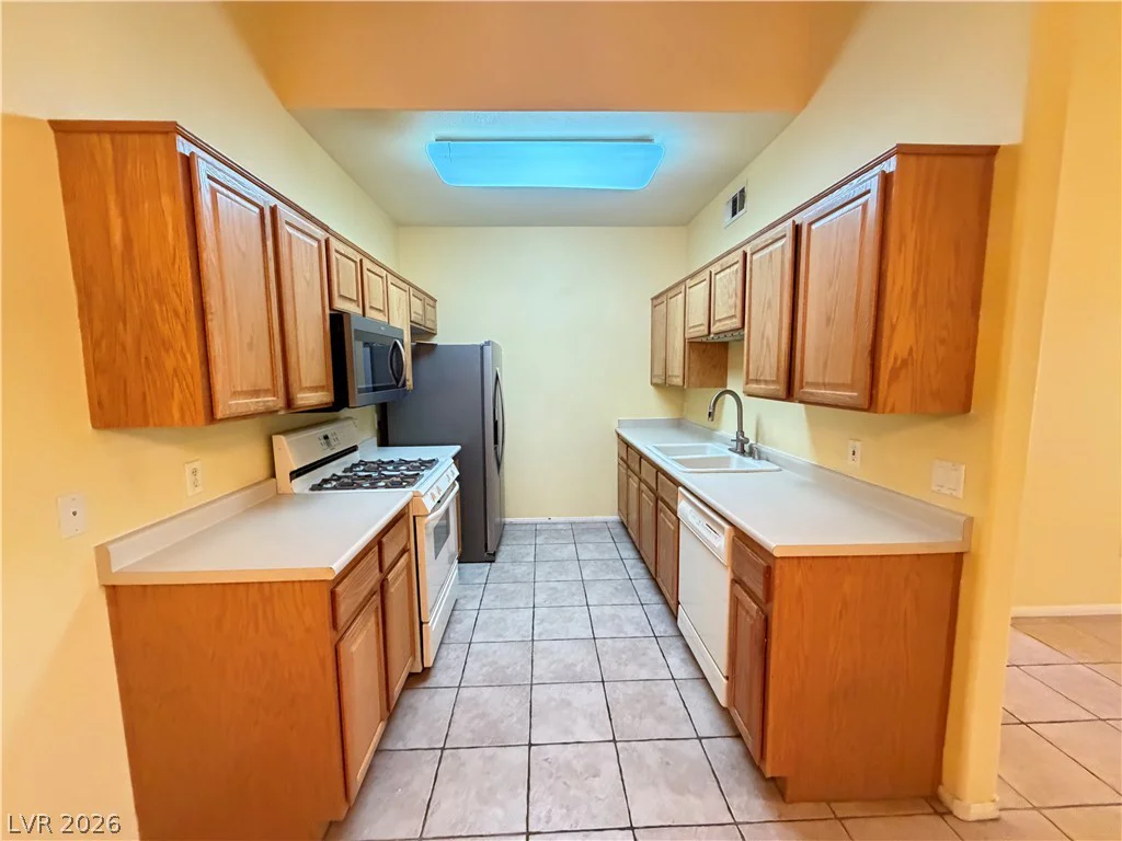 700 Carnegie, Henderson, NV 89052