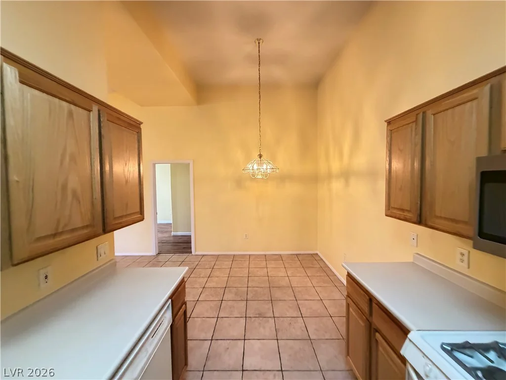 700 Carnegie, Henderson, NV 89052