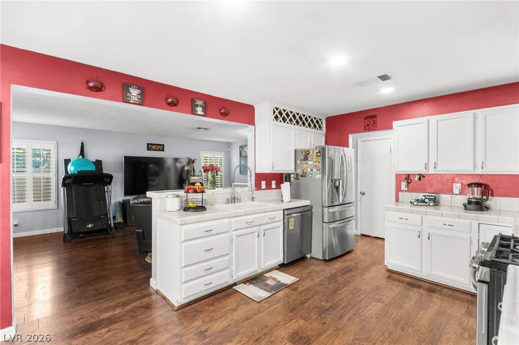 7600 Sea Cliff, Las Vegas, NV 89128