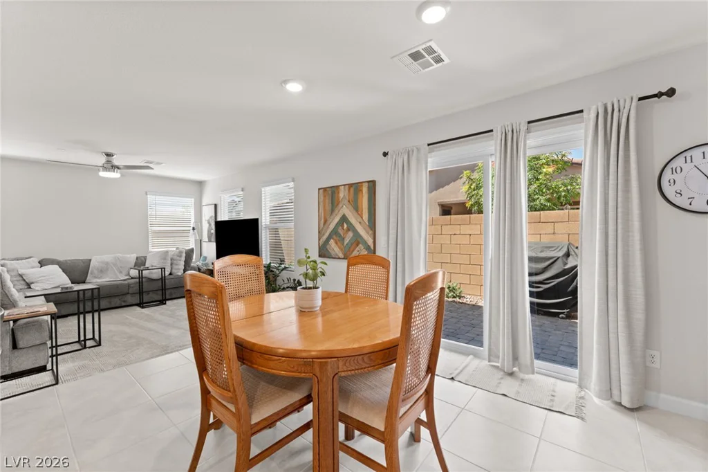 330 Bay Village, Henderson, NV 89011