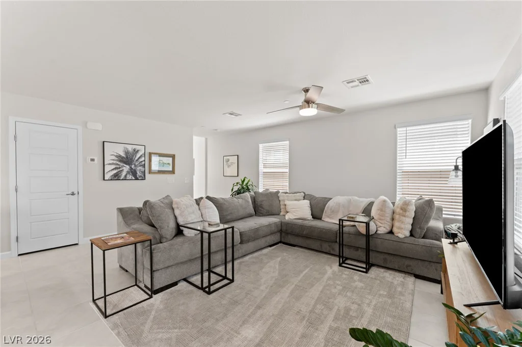330 Bay Village, Henderson, NV 89011