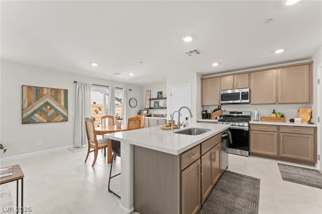 330 Bay Village, Henderson, NV 89011