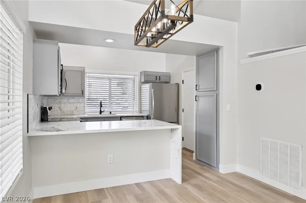 8913 Antioch, Las Vegas, NV 89117