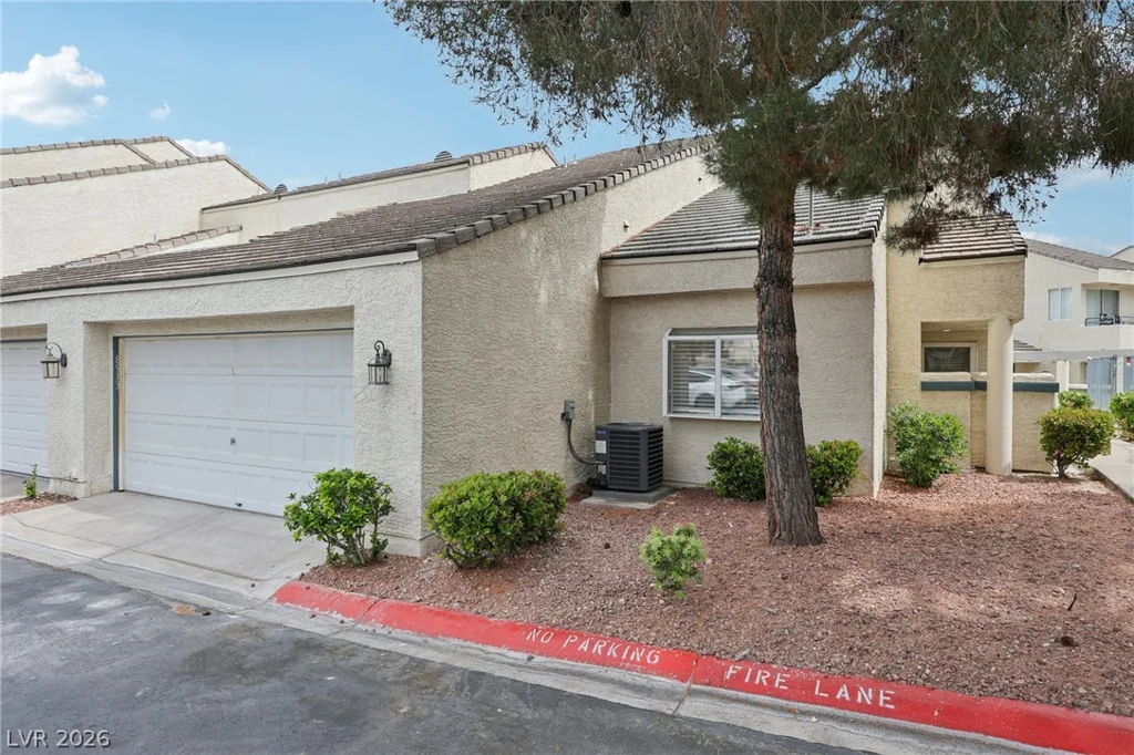 8913 Antioch, Las Vegas, NV 89117