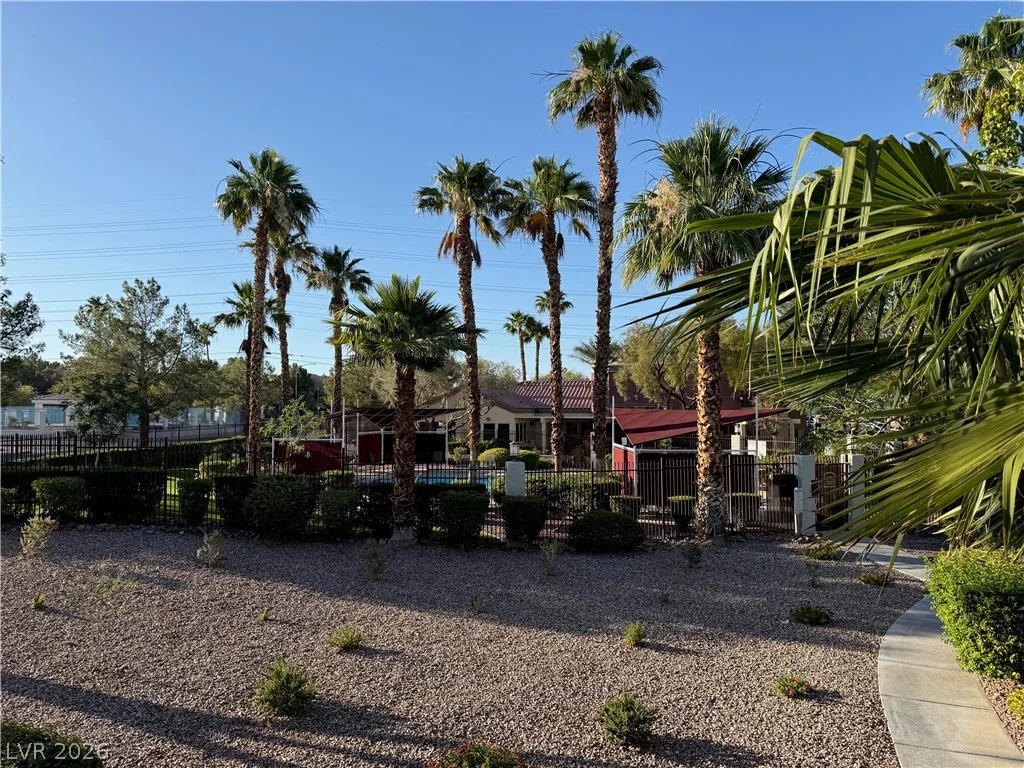 7885 Flamingo, Las Vegas, NV 89147