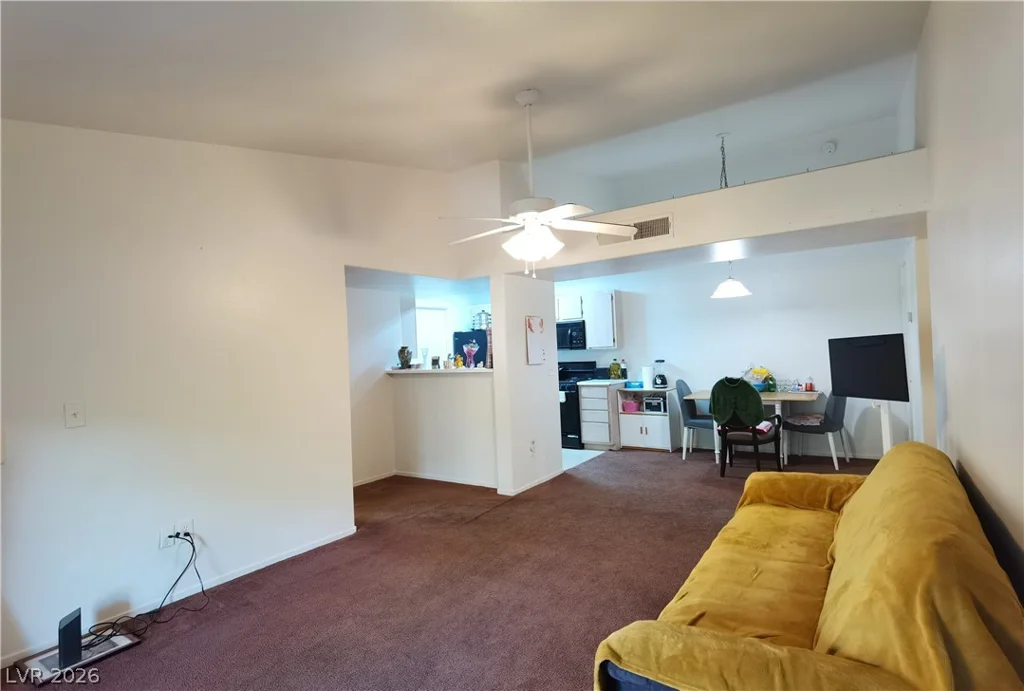 7885 Flamingo, Las Vegas, NV 89147