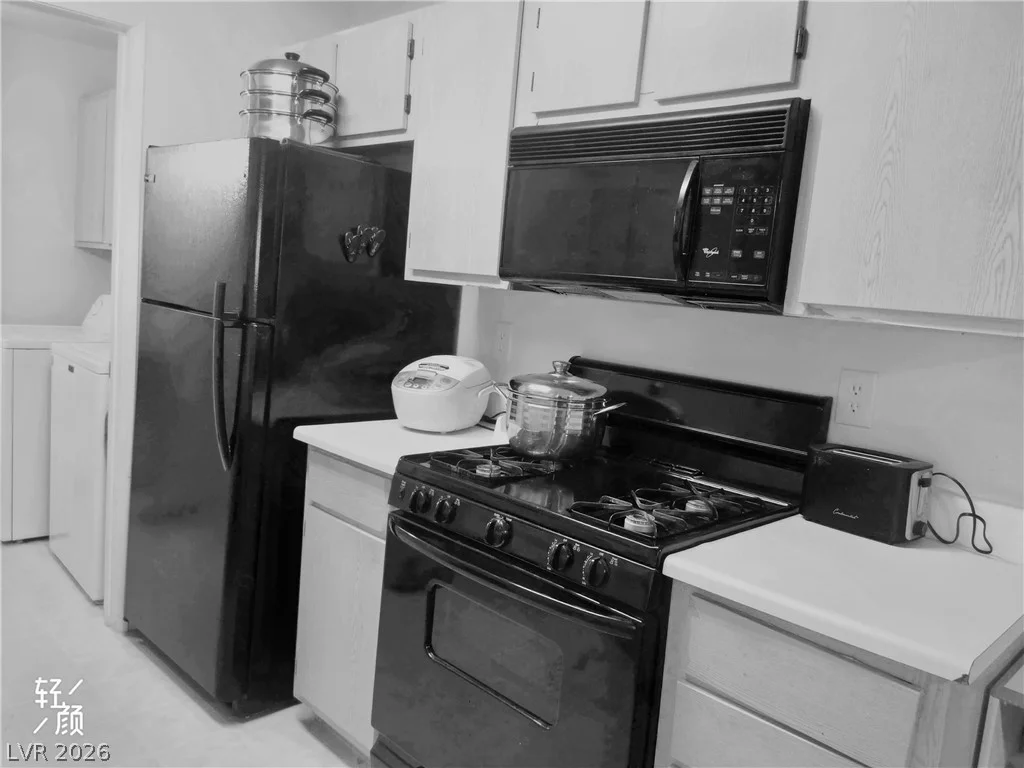 7885 Flamingo, Las Vegas, NV 89147