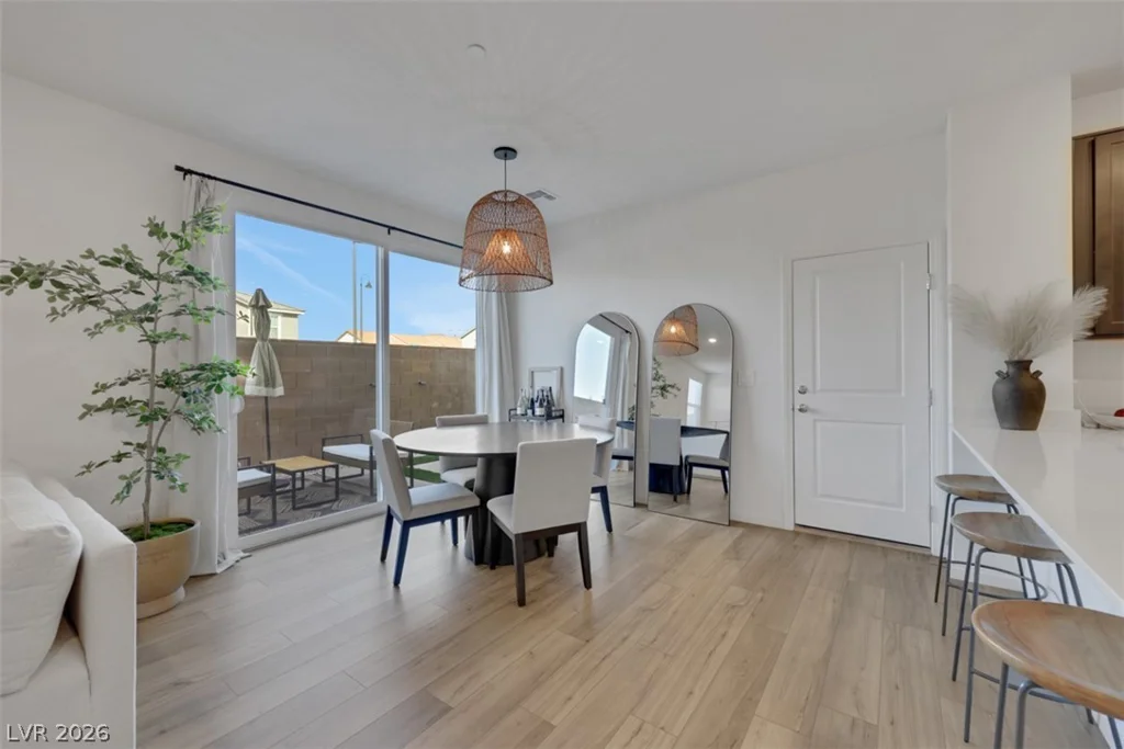 3651 Almada, Henderson, NV 89044