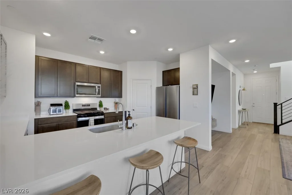 3651 Almada, Henderson, NV 89044