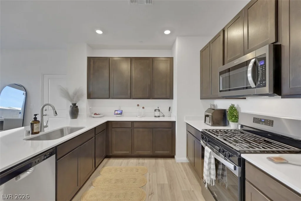 3651 Almada, Henderson, NV 89044