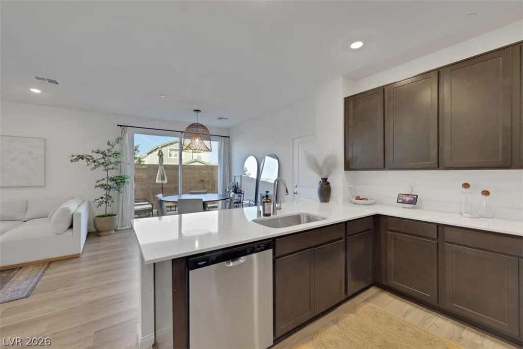 3651 Almada, Henderson, NV 89044