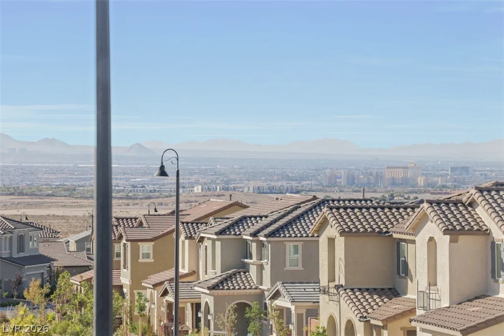 3651 Almada, Henderson, NV 89044