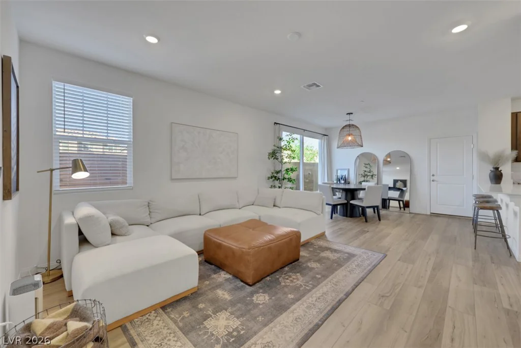 3651 Almada, Henderson, NV 89044