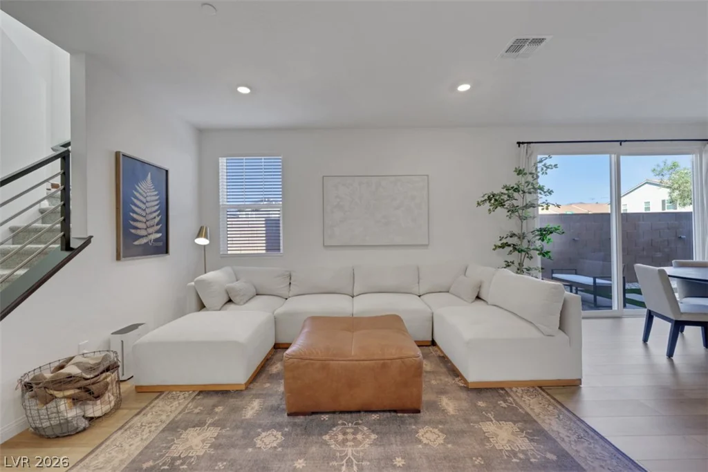 3651 Almada, Henderson, NV 89044