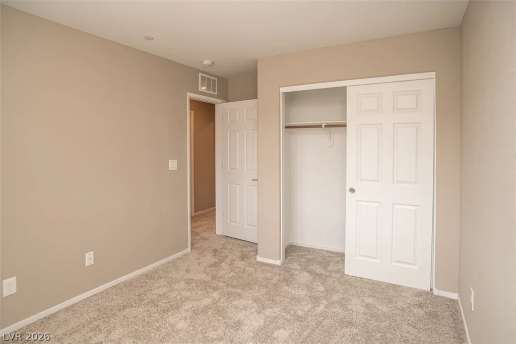9 Alamere Falls, Las Vegas, NV 89138