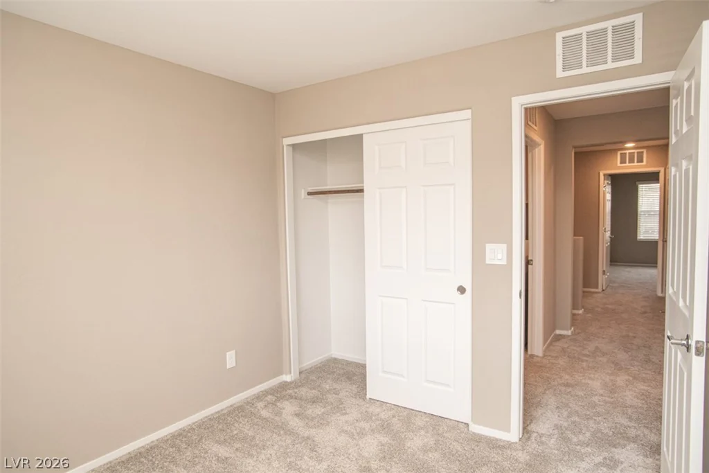 9 Alamere Falls, Las Vegas, NV 89138