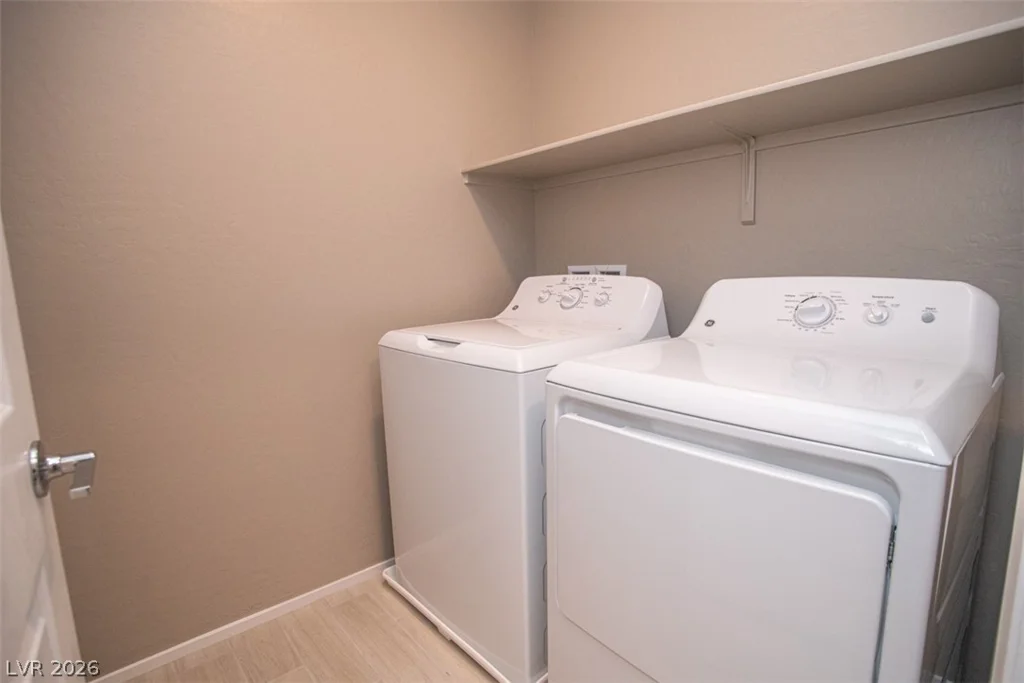 9 Alamere Falls, Las Vegas, NV 89138