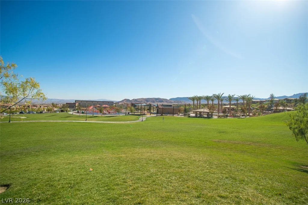 9 Alamere Falls, Las Vegas, NV 89138
