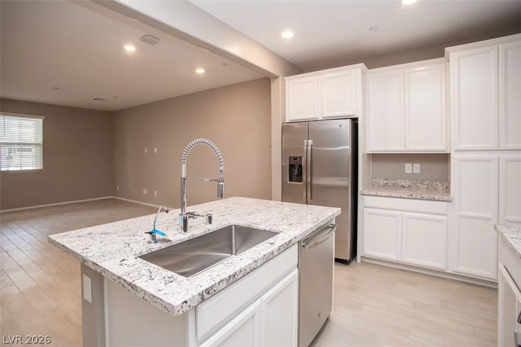 9 Alamere Falls, Las Vegas, NV 89138