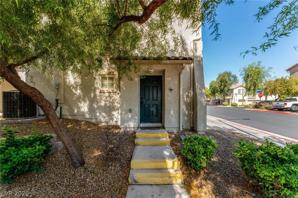 495 Dorchester Bend, North Las Vegas, NV 89032