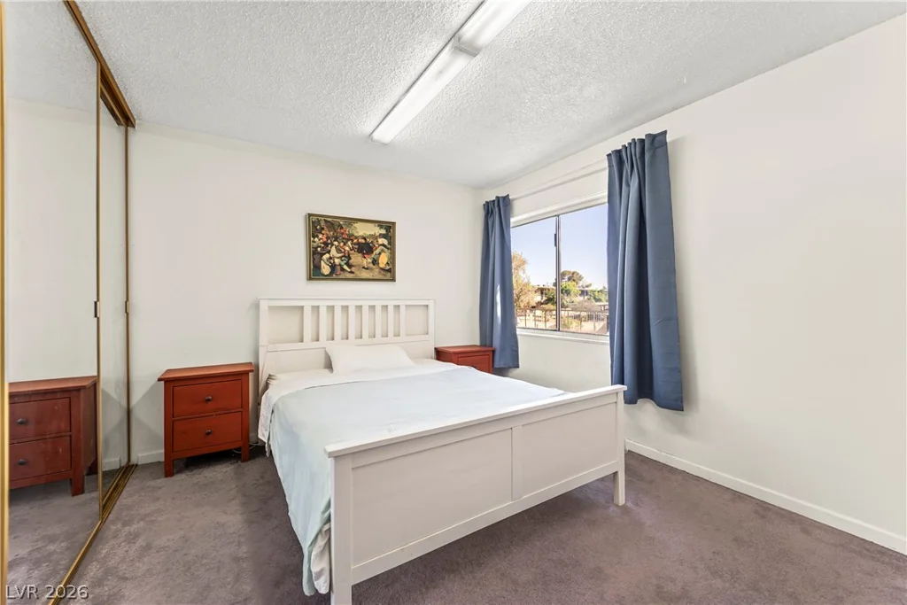 750 Royal Crest, Las Vegas, NV 89169