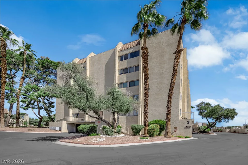 750 Royal Crest, Las Vegas, NV 89169