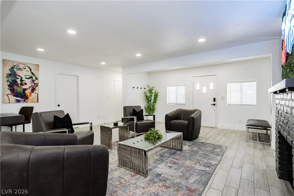1913 Birch, Las Vegas, NV 89102