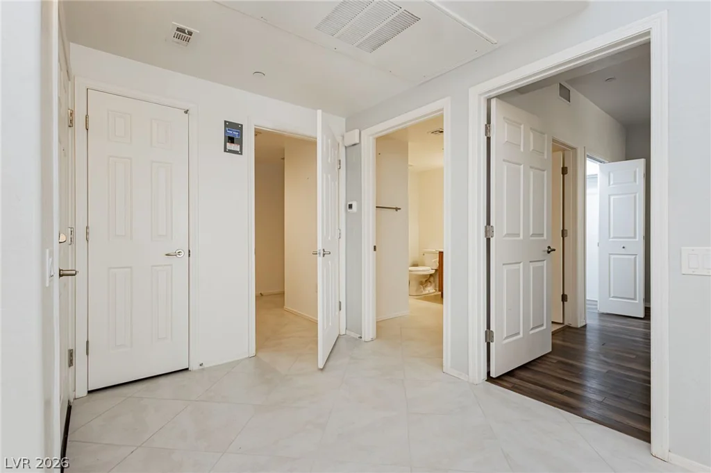 6868 Sky Pointe, Las Vegas, NV 89131