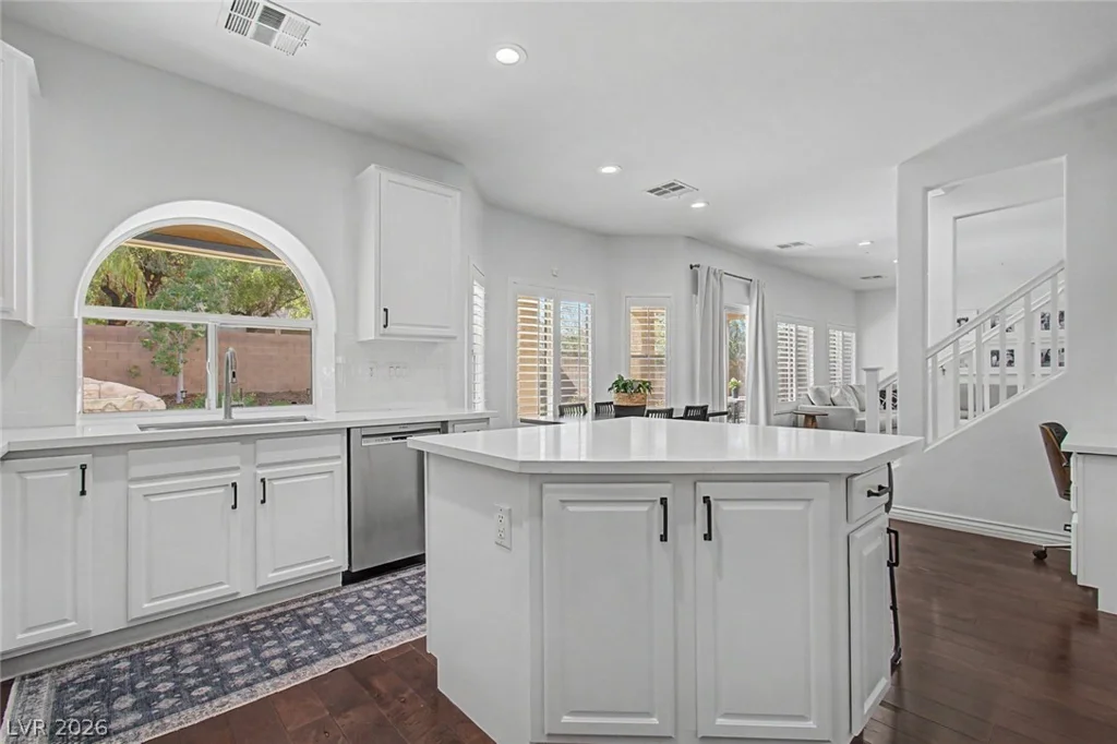 8153 Waltons Mill, Las Vegas, NV 89131