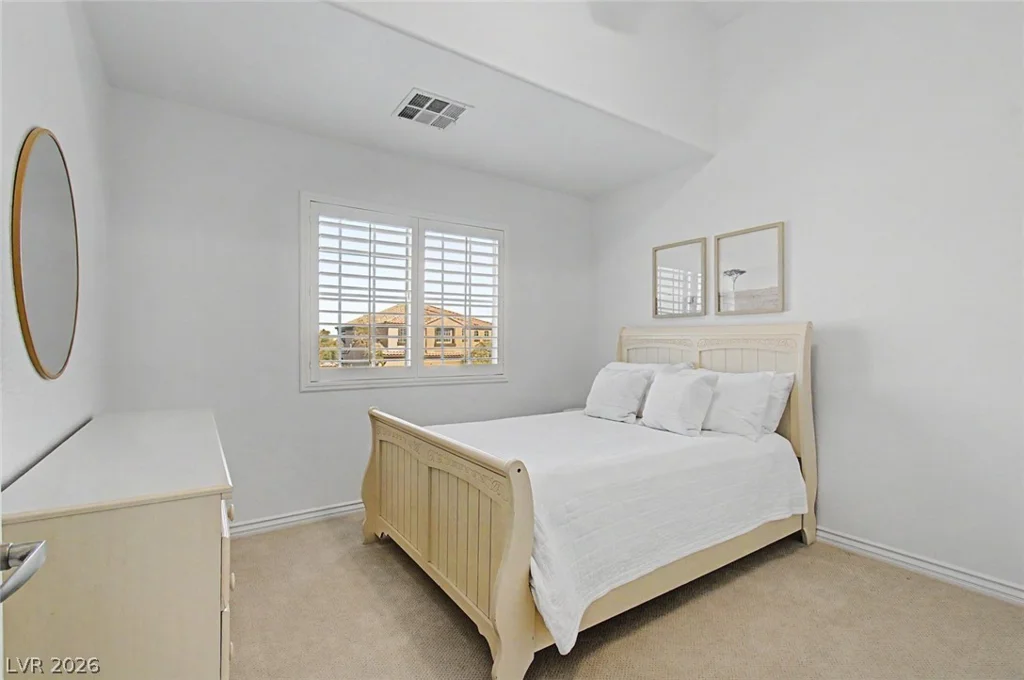 8153 Waltons Mill, Las Vegas, NV 89131