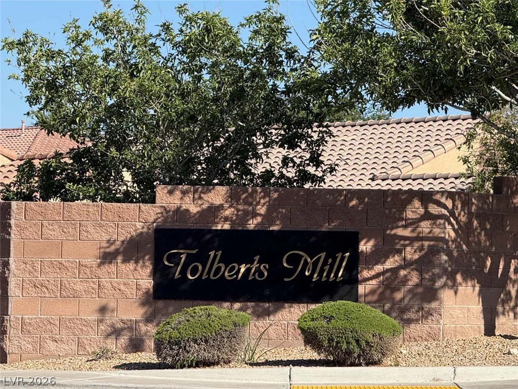 8153 Waltons Mill, Las Vegas, NV 89131