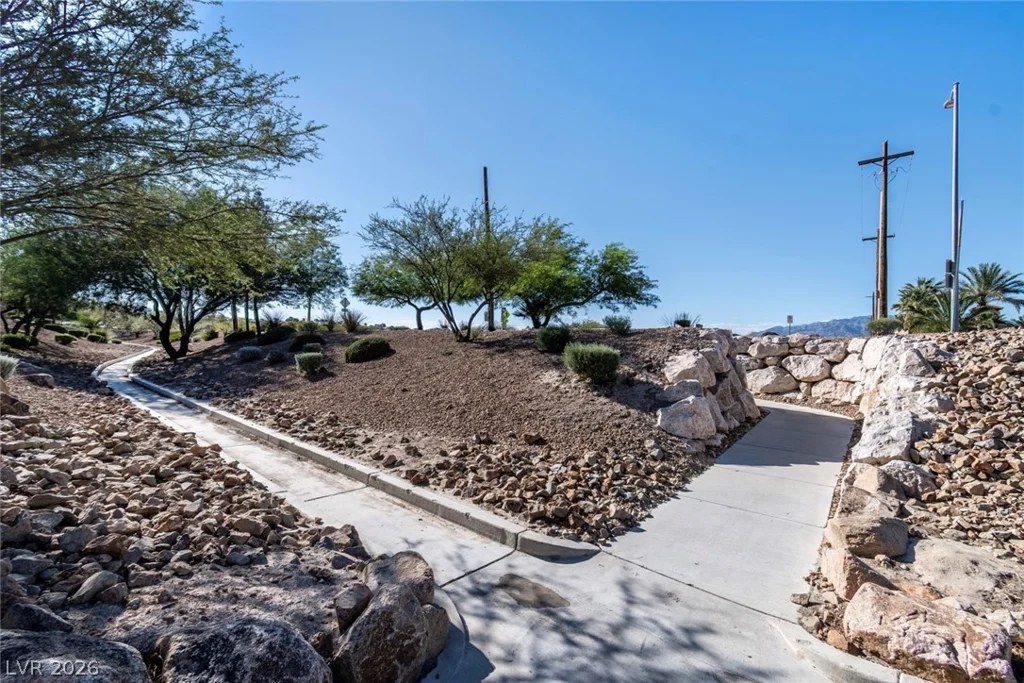 8153 Waltons Mill, Las Vegas, NV 89131