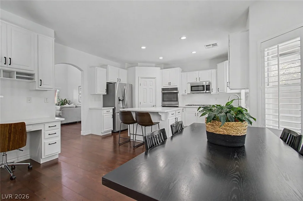 8153 Waltons Mill, Las Vegas, NV 89131